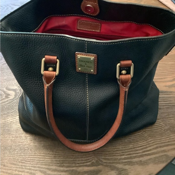 Dooney & Bourke Chelsea pebble Bag - Picture 2 of 8